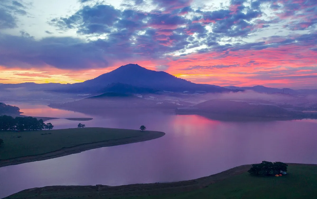 mountain, nature, dusk, da lat, vietnam, outdoors, sky, clouds, sunset, mountain, mountain, mountain, mountain, mountain, vietnam, vietnam, vietnam, sunset, sun
