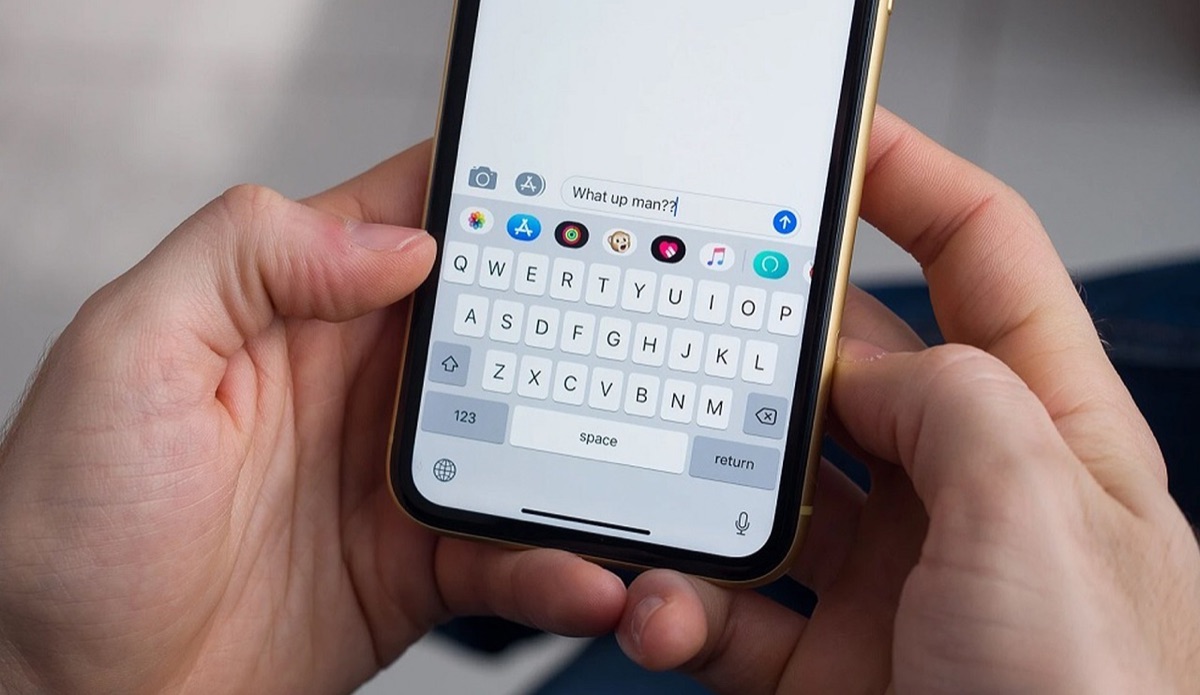 youtube chat window with multiple text messages